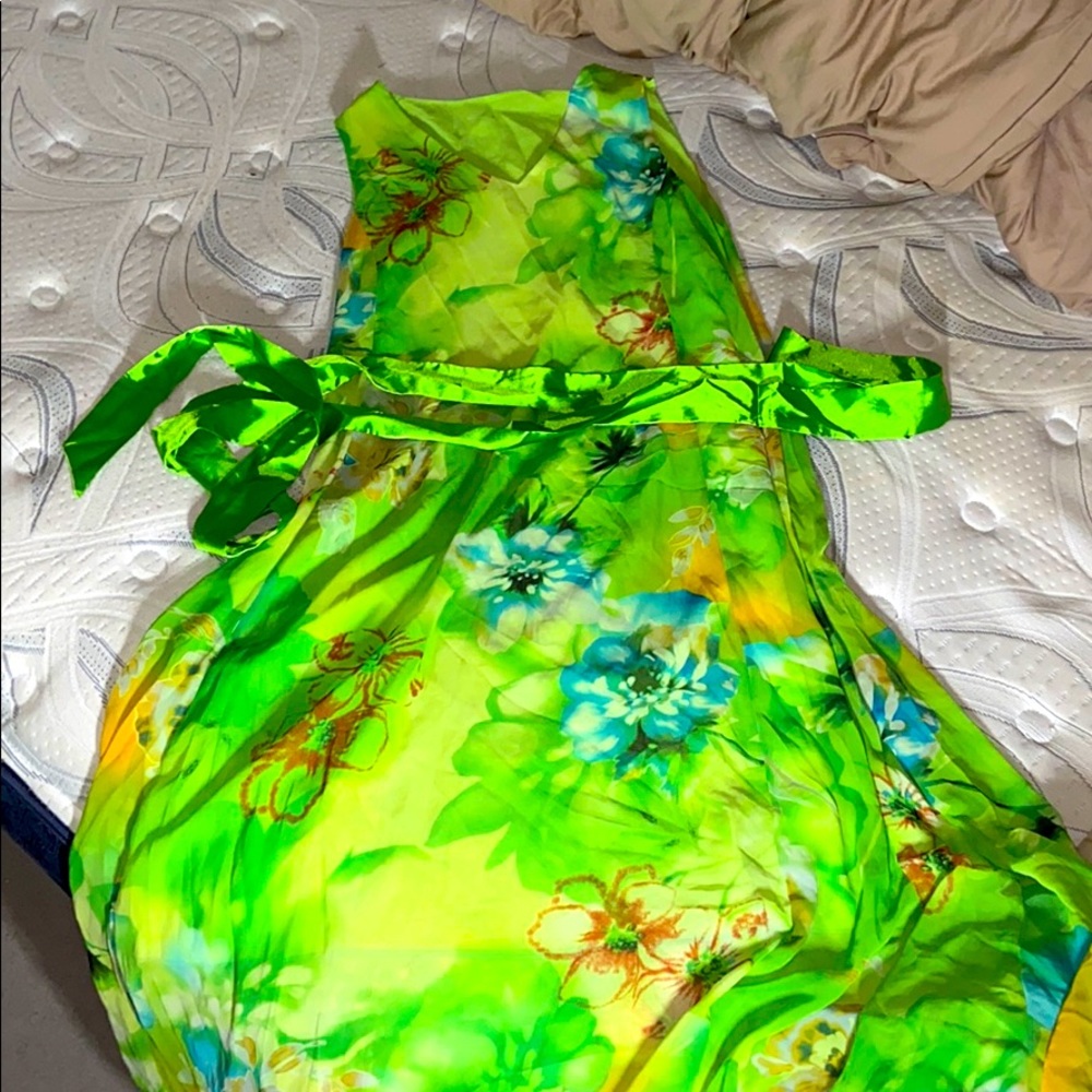 Green maxi dress